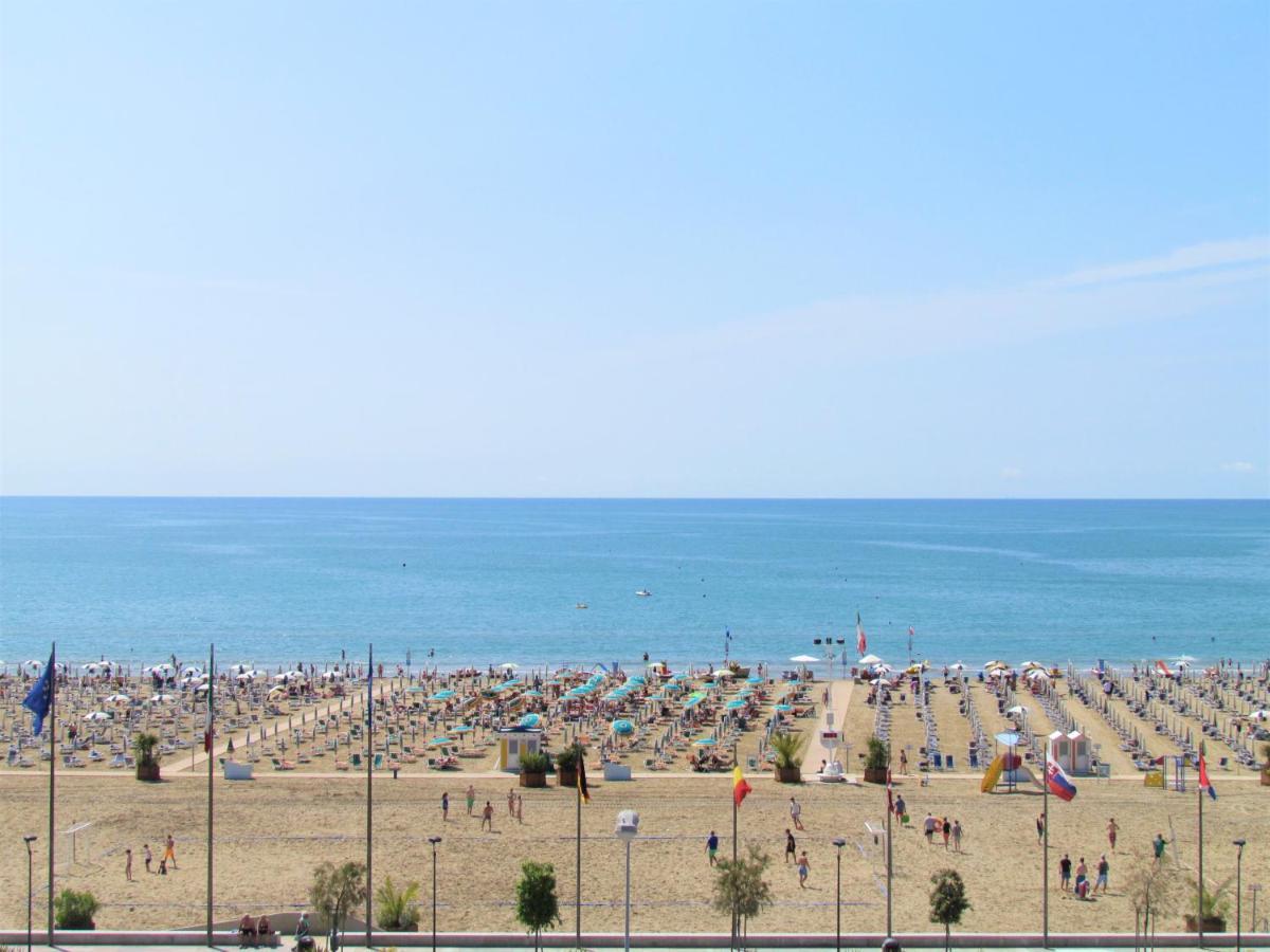 Condominio Zenith Bibione Exterior foto